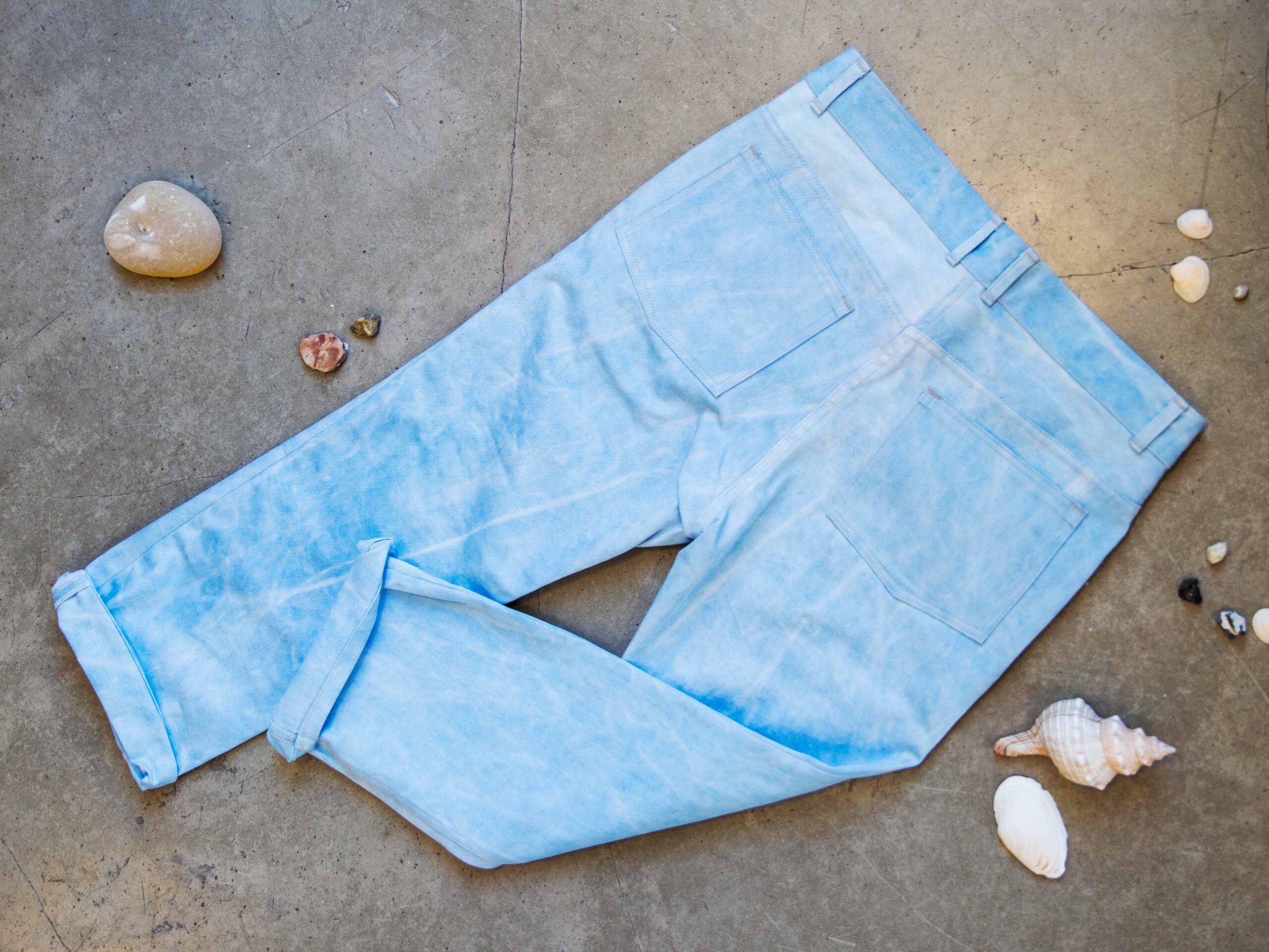 Snart kan världens första algfärgade jeans bli verklighet